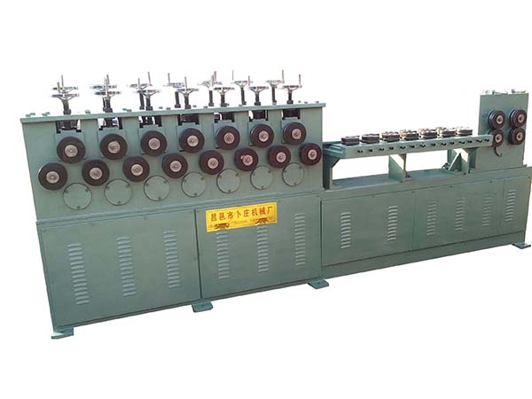 異型材料調(diào)直機(jī)